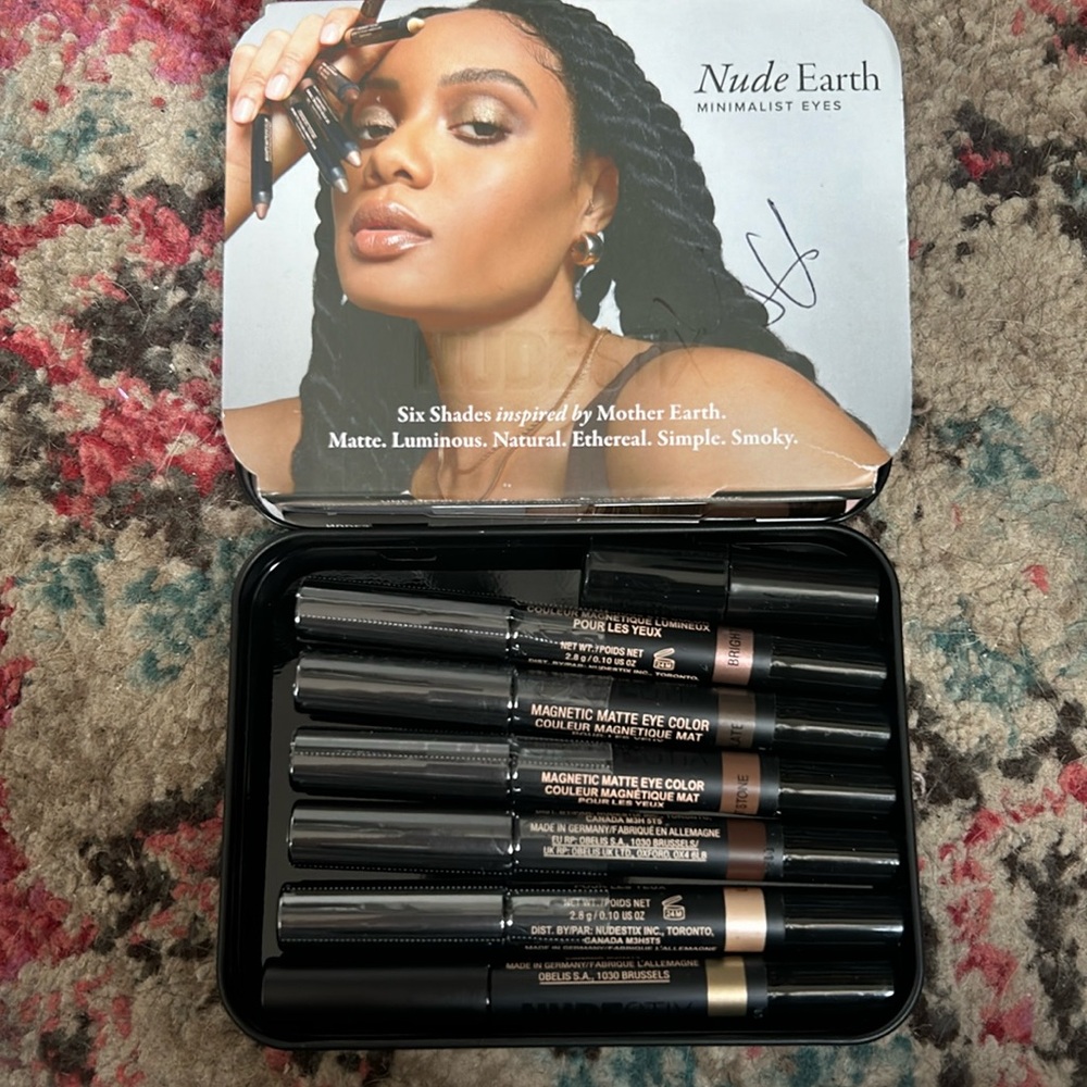 Nudestix eyeshadow